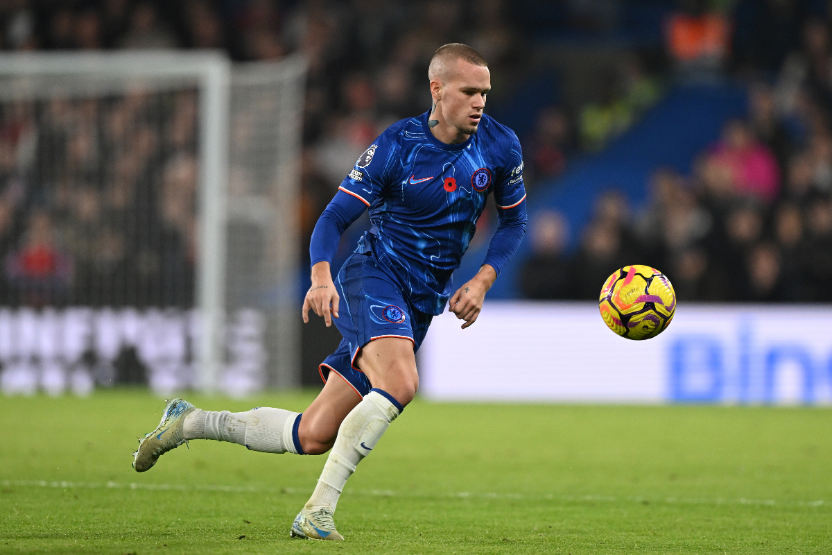 Mykhailo Mudryk in action for Chelsea