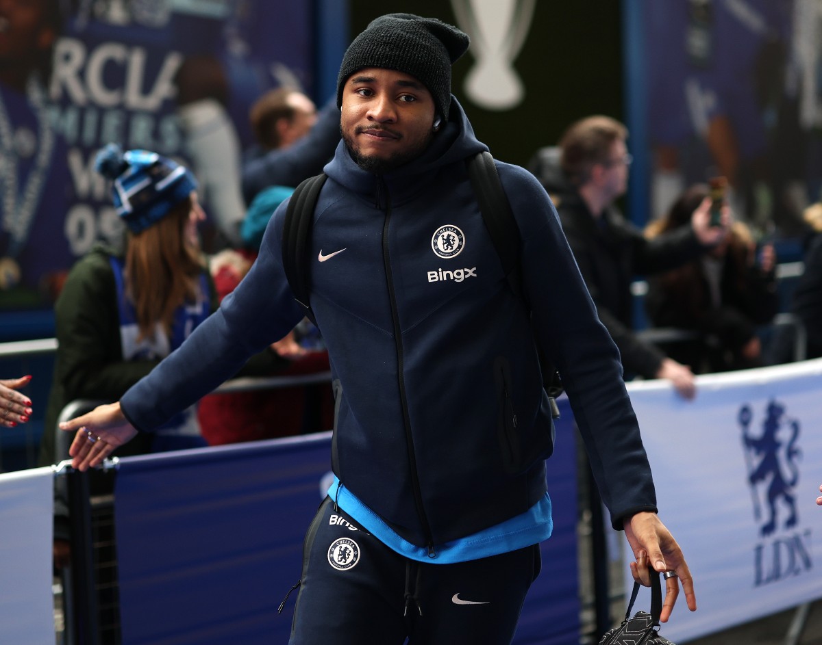 Christopher Nkunku with Chelsea fans