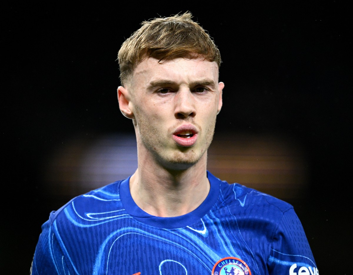 Cole Palmer in action for Chelsea against Tottenham