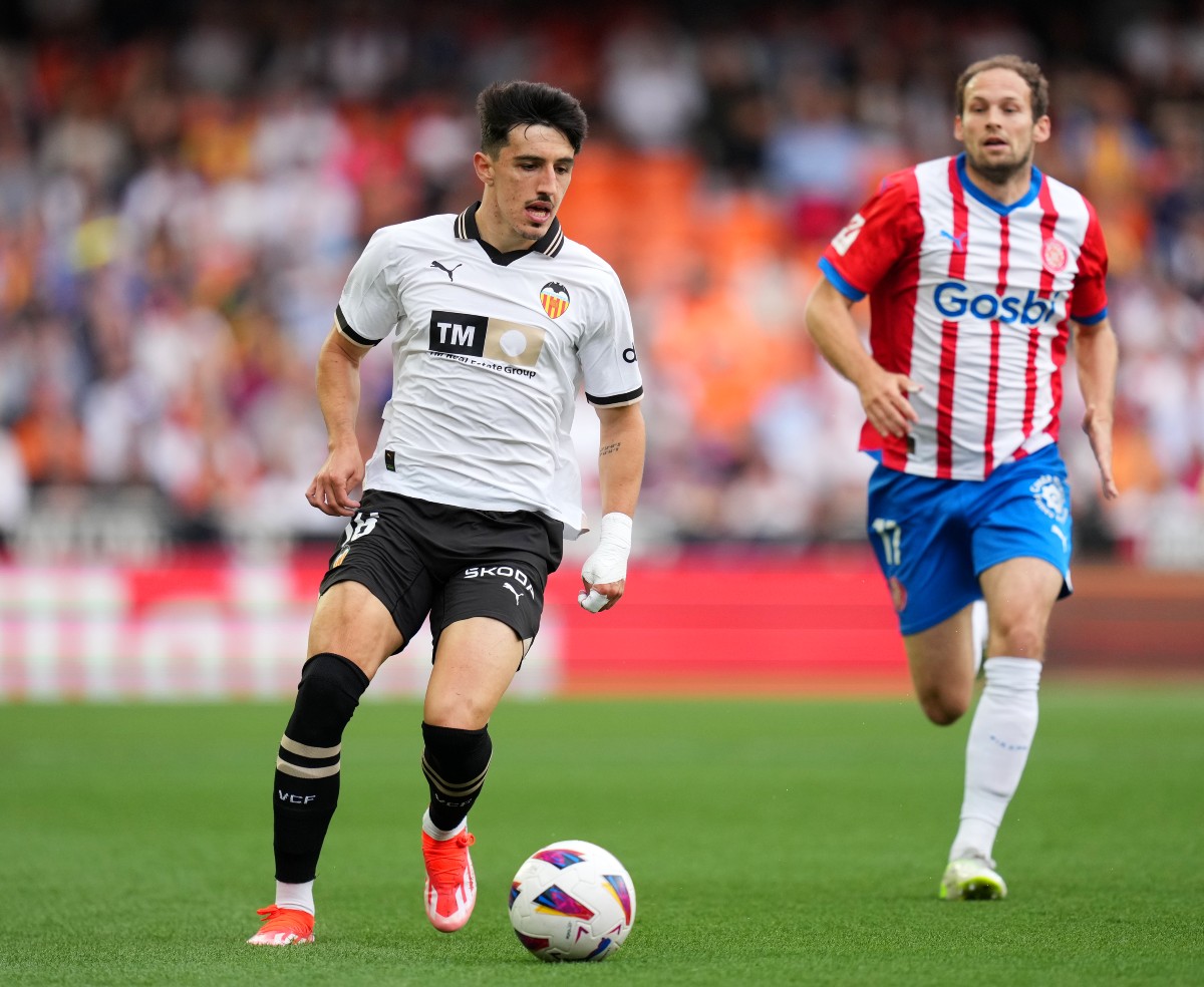 Diego Lopez in action for Valencia