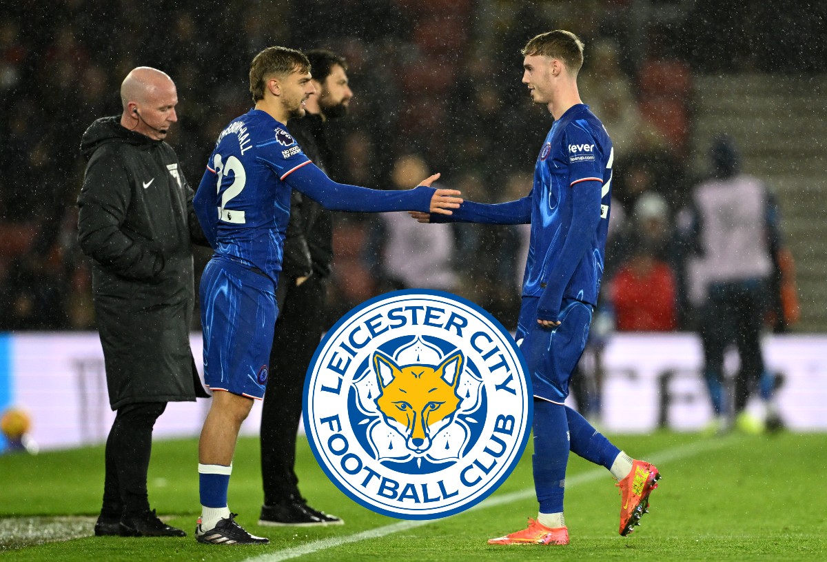 Kiernan Dewsbury-Hall and Cole Palmer during Chelsea's win over Southampton