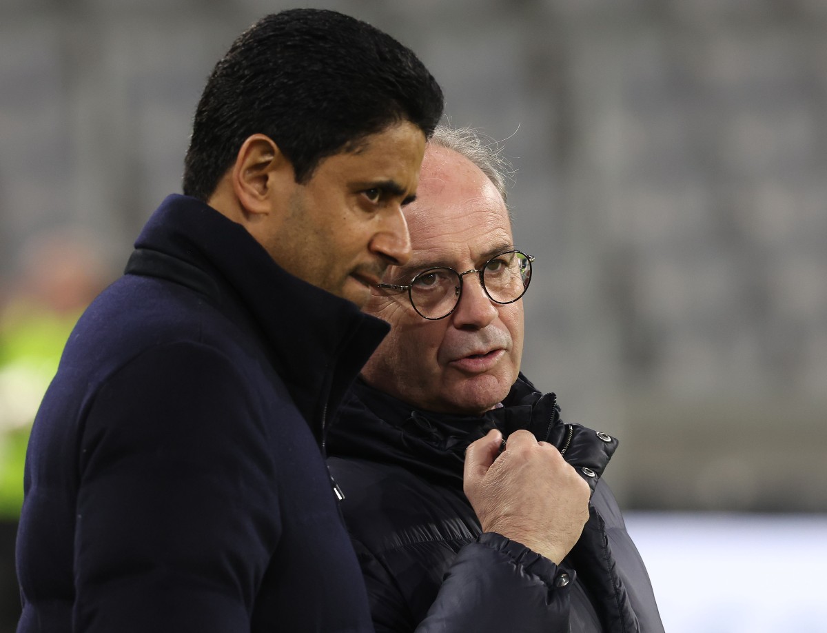 Luis Campos during a PSG training session