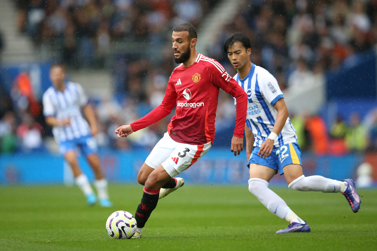 Noussair Mazraoui in action for Man United