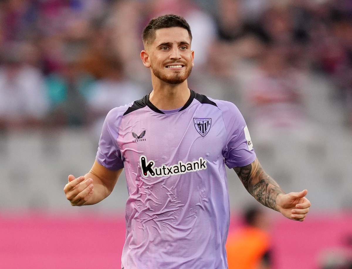 Oihan Sancet celebrates a goal for Athletic Bilbao