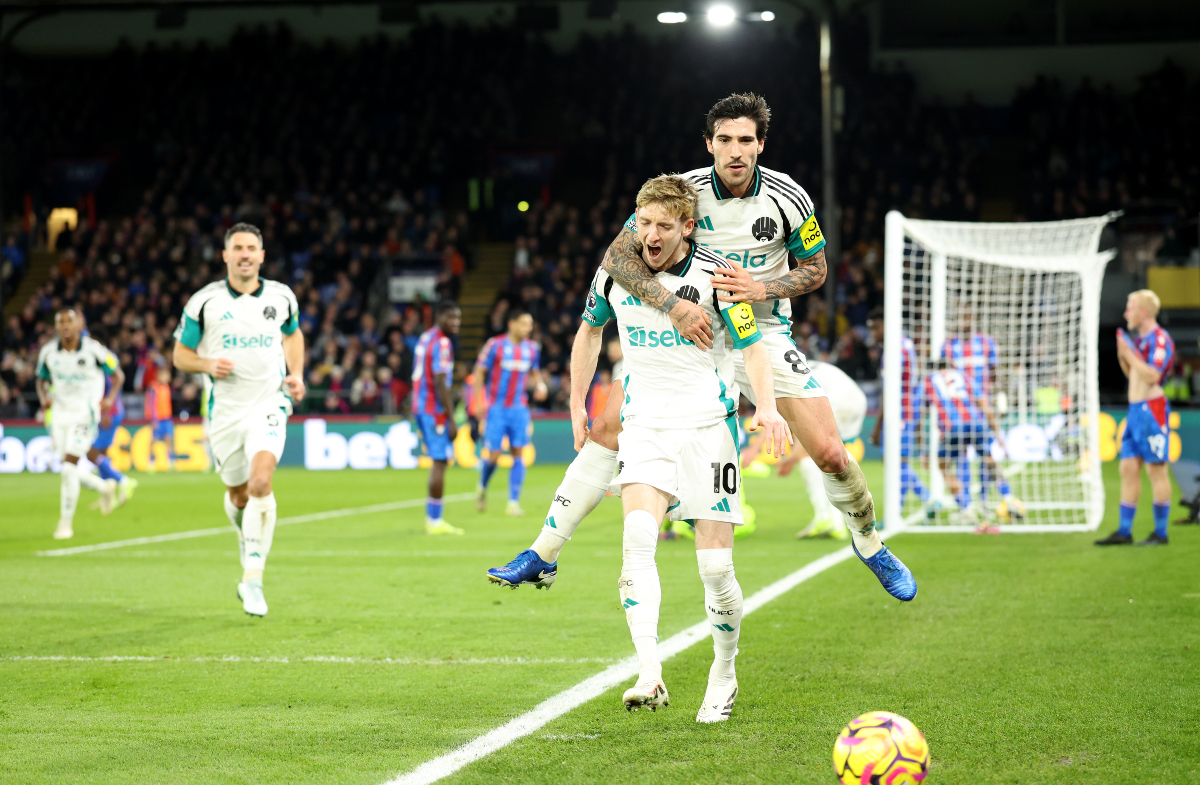 Sandro Tonali celebrates a Newcastle goal.