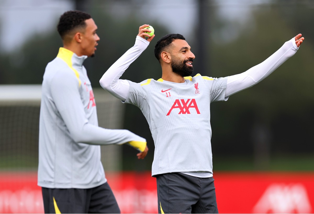 Trent Alexander-Arnold and Mohamed Salah in Liverpool training