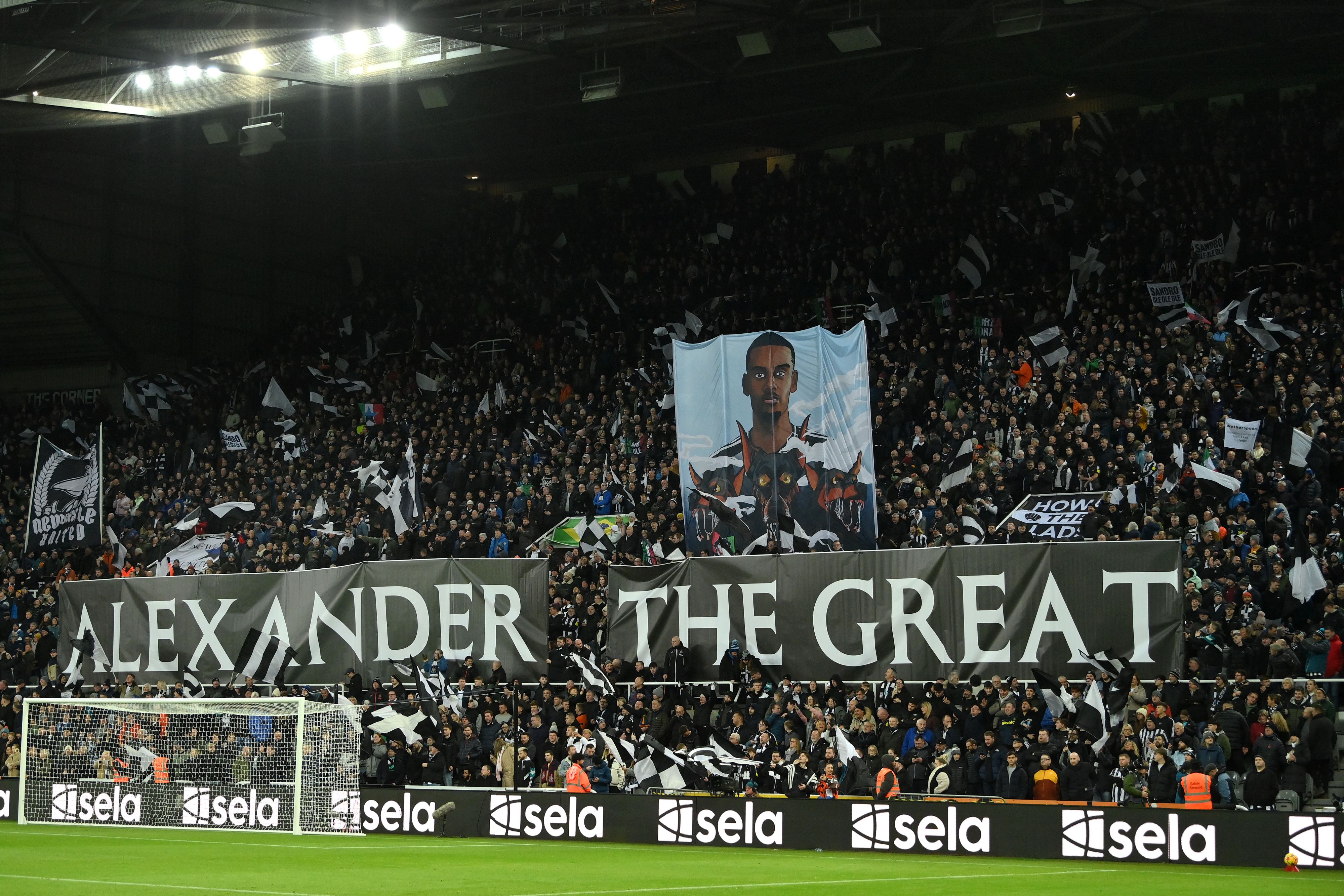 A banner in homage to Alexander Isak