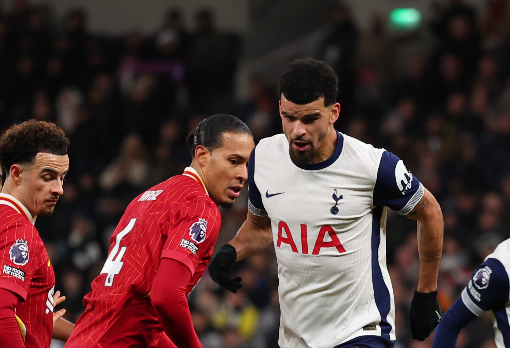 Dominic Solanke surrounded by Curtis Jones, Virgil van Dijk and Andrew Robertson