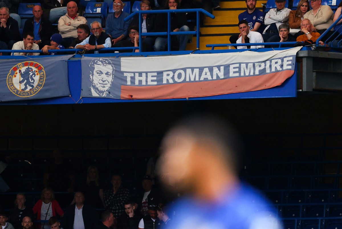 A Roman Abramovich banner at a Chelsea game