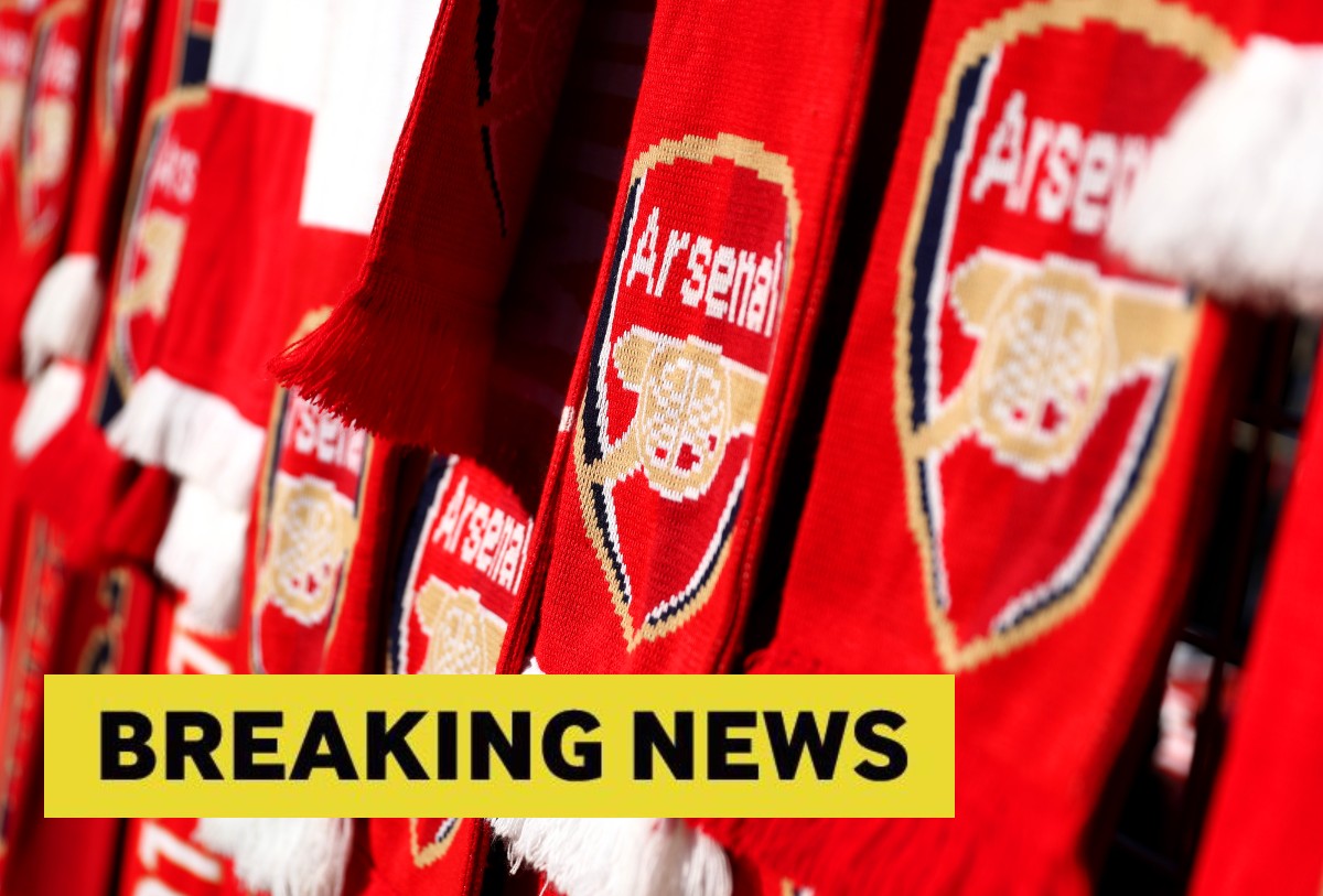 Arsenal scarves and a breaking news banner