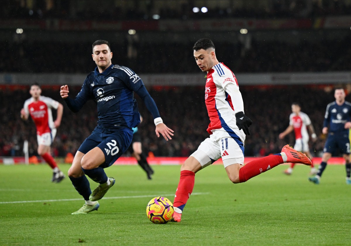 Gabriel Martinelli taking on Diogo Dalot in the recent Premier League game between Arsenal and Manchester United