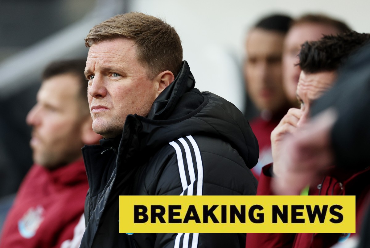 Eddie Howe watches on in Newcastle's game against Aston Villa