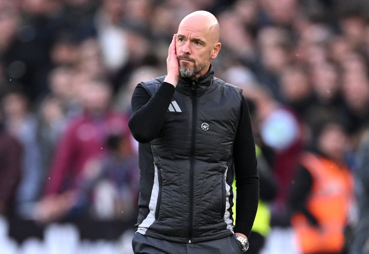 Erik ten Hag during Man United's defeat to West Ham