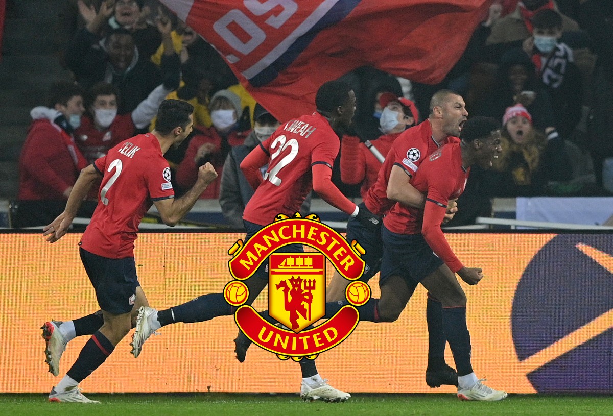 Jonathan David celebrates with his Lille teammates