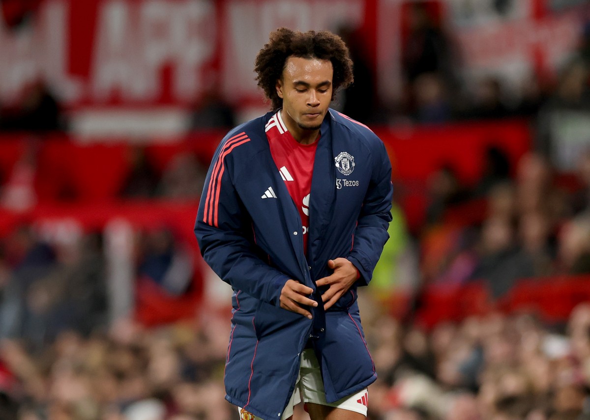 Joshua Zirkzee after being subbed off for Man Utd vs Newcastle