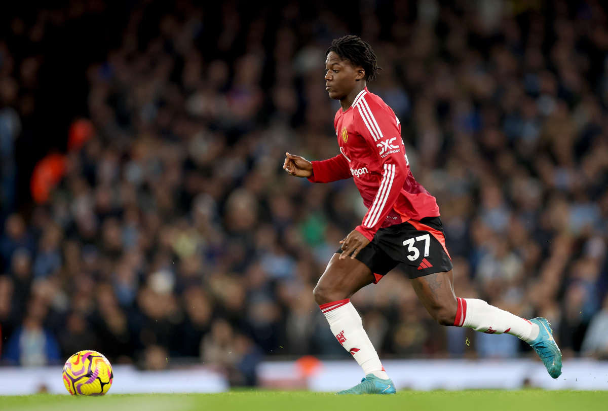 Kobbie Mainoo in action for Man United