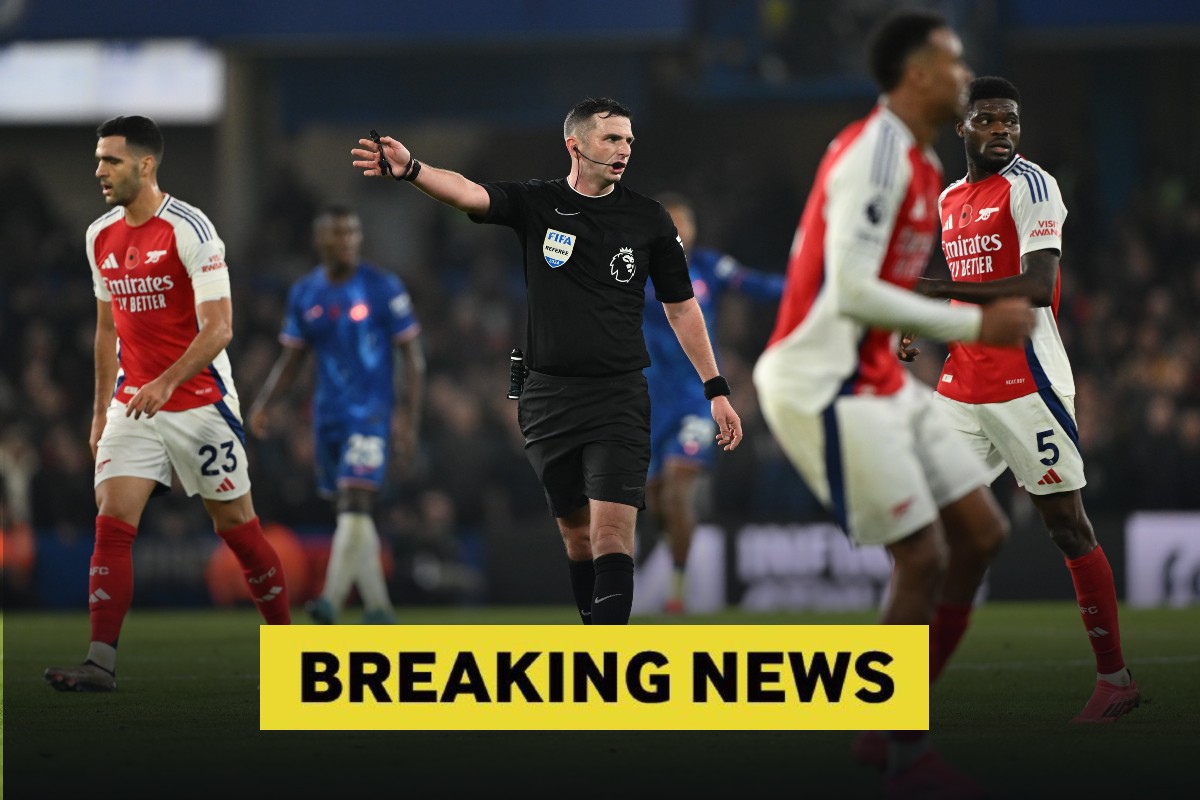 Michael Oliver during Arsenal's game against Chelsea earlier this season