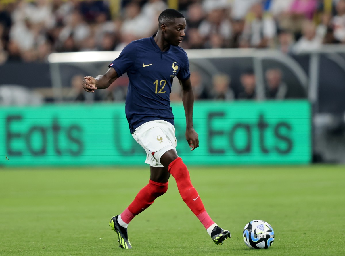 Randal Kolo Muani in action for France