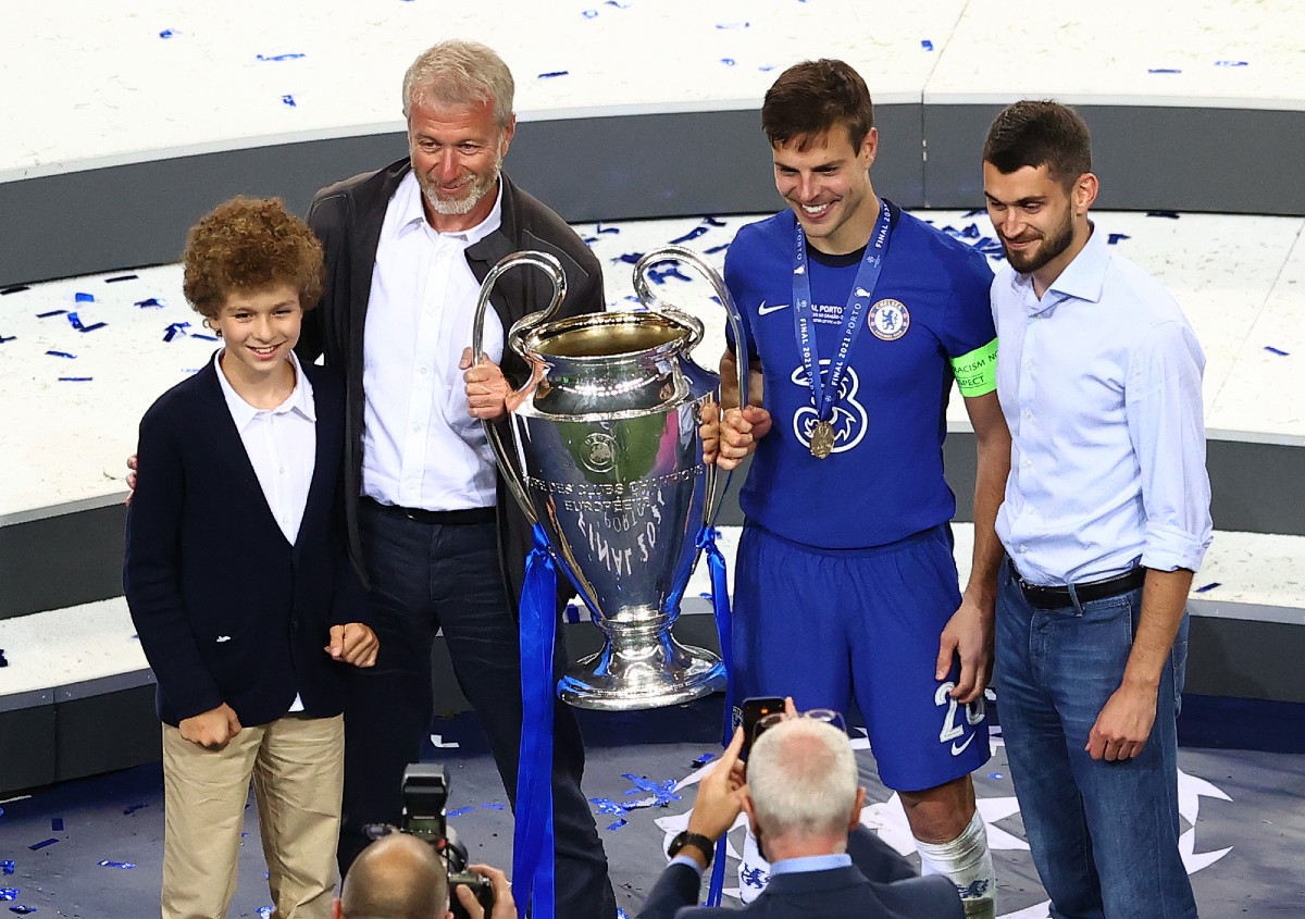 Roman Abramovich with the Champions League trophy