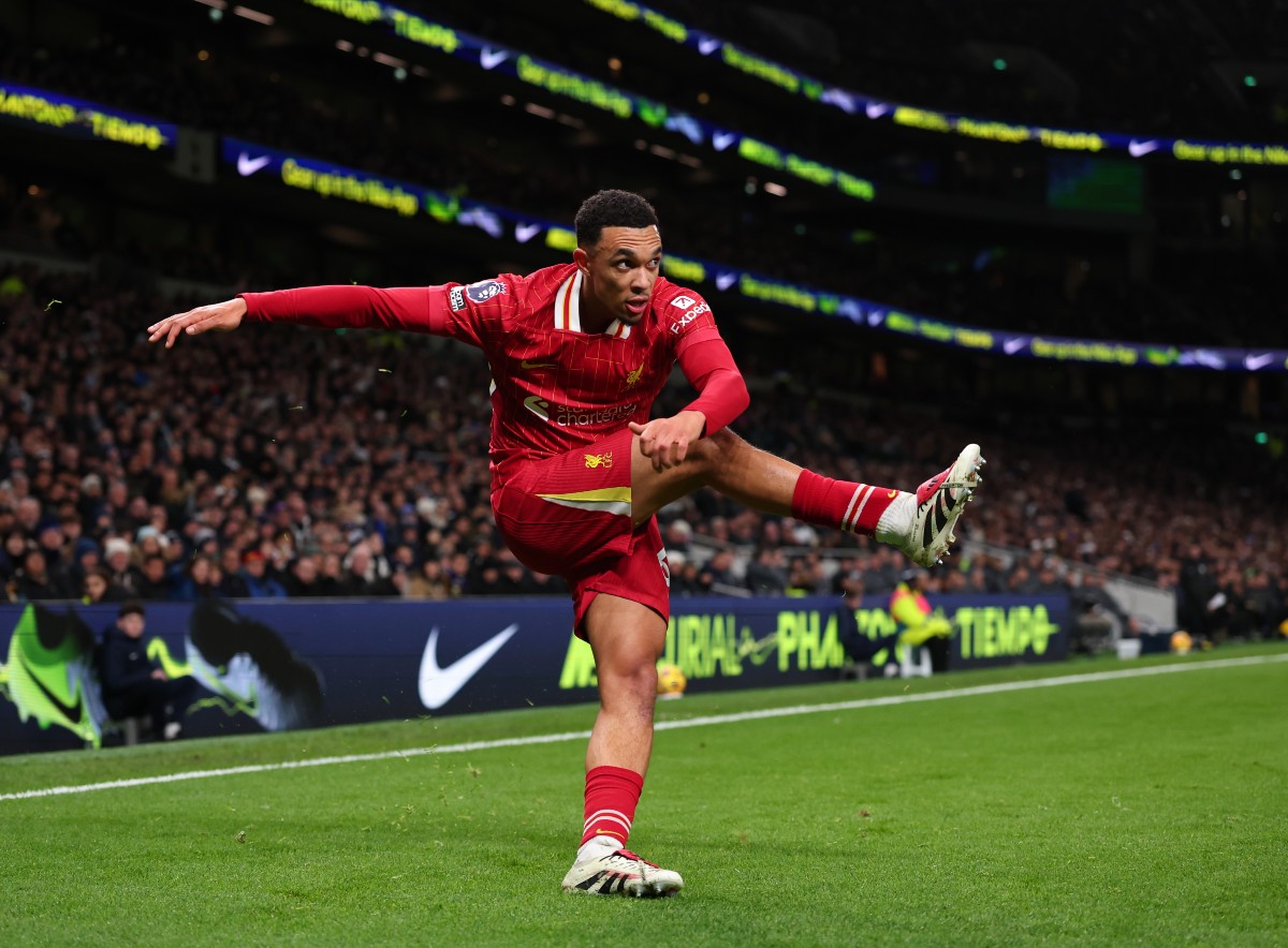 Trent Alexander-Arnold in action for Liverpool against Tottenham