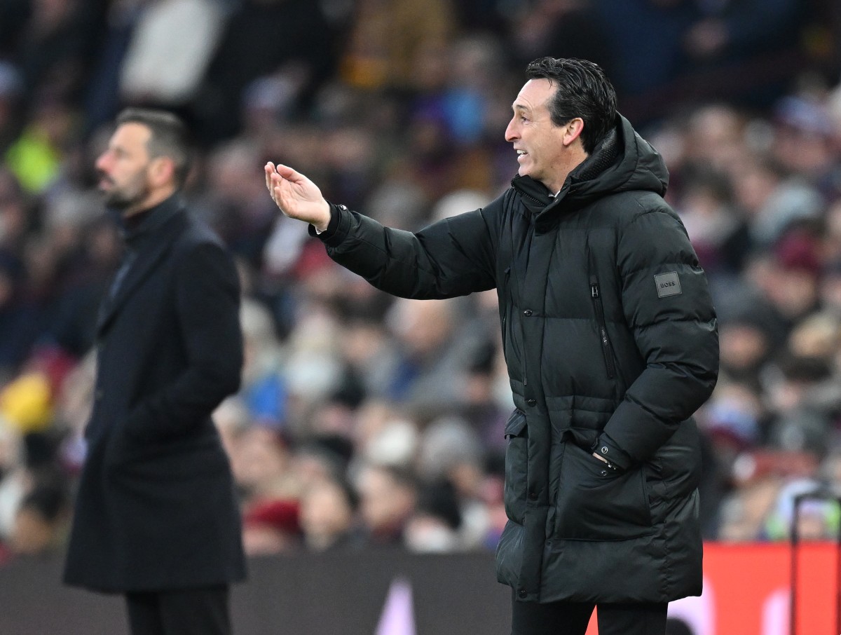 Unai Emery during Aston Villa's game against Leicester City