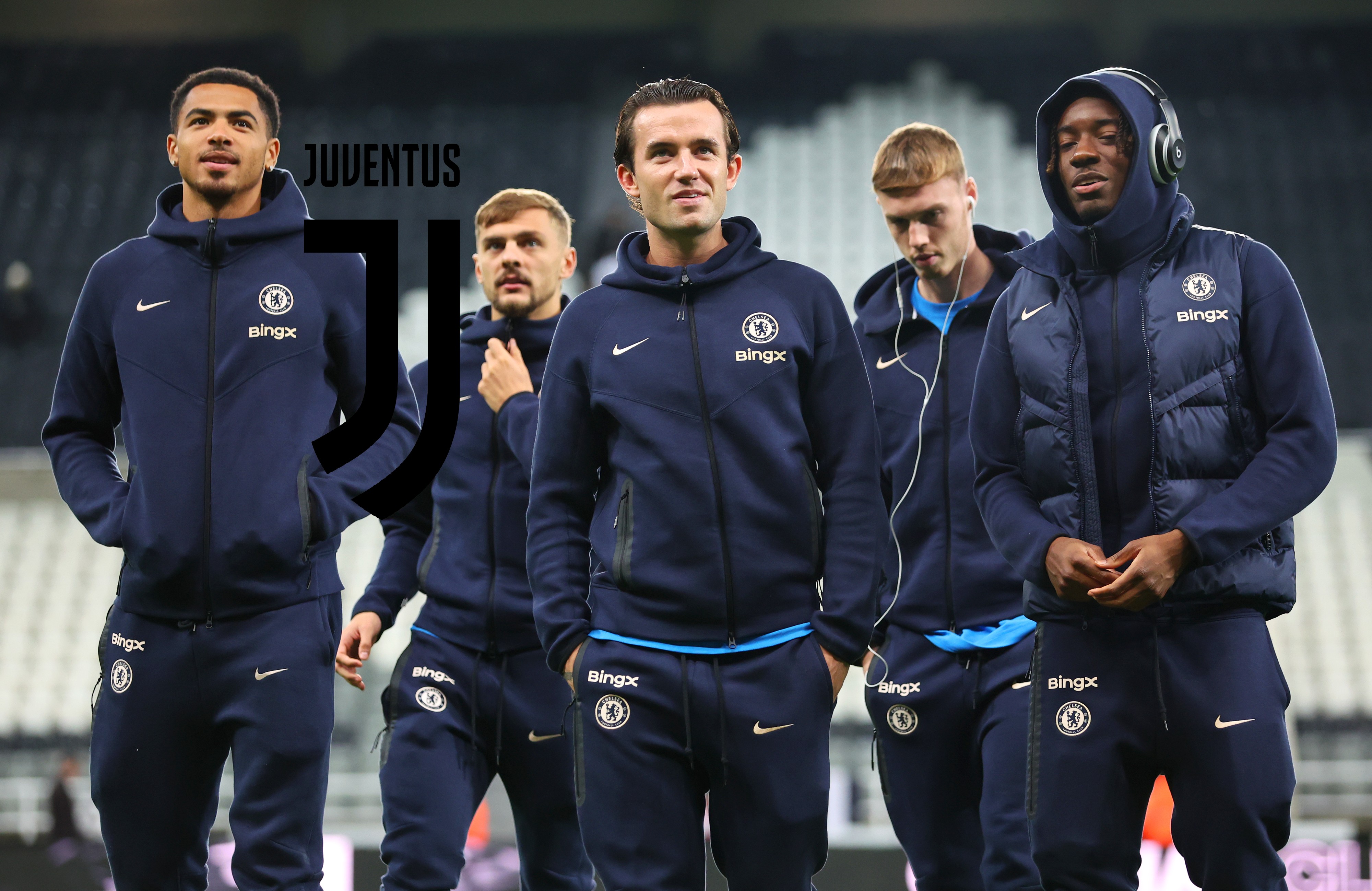 Chelsea's Levi Colwill, Ben Chilwell and Noni Madueke interact during a pitch inspection