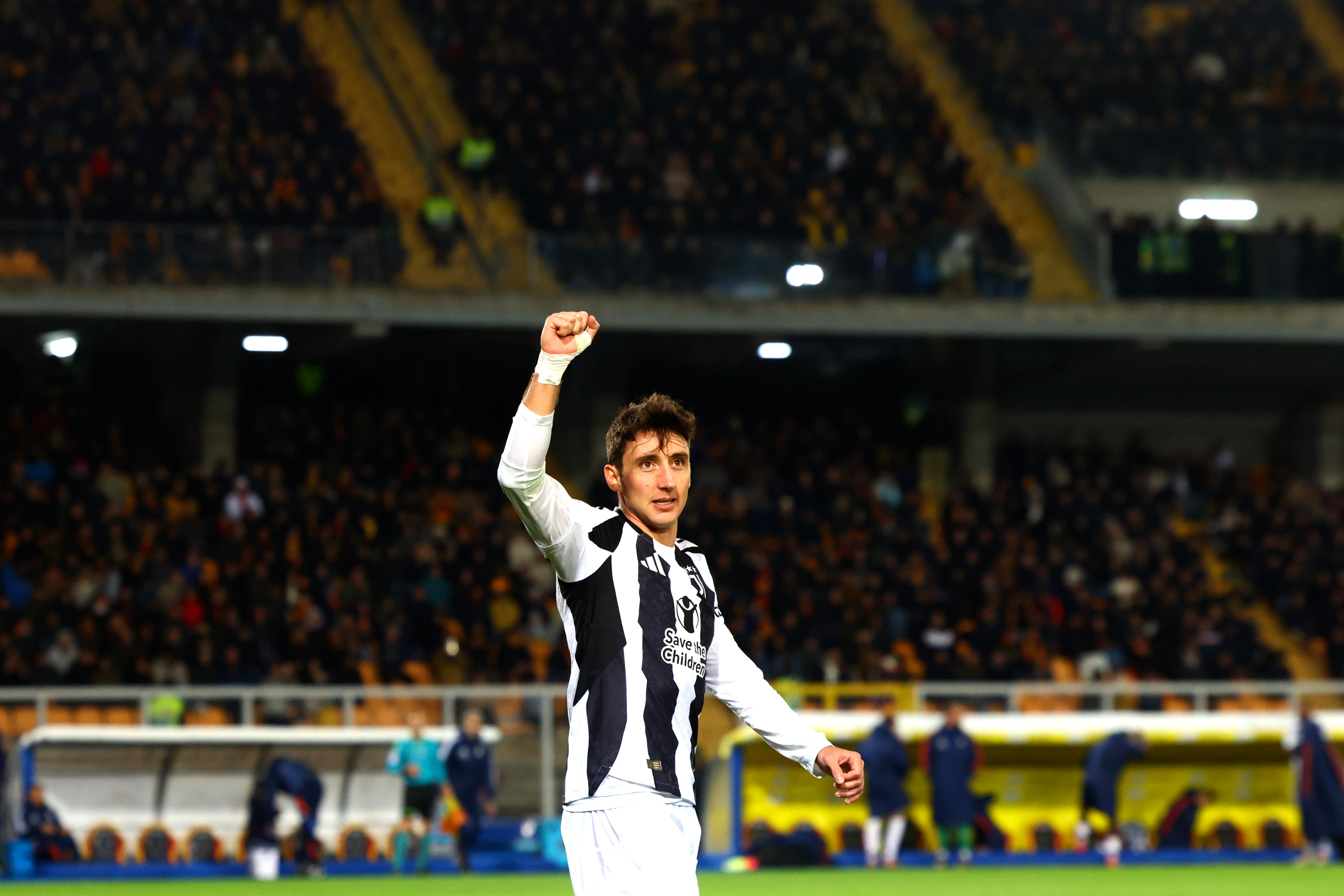 Andrea Cambiaso of Juventus celebrates