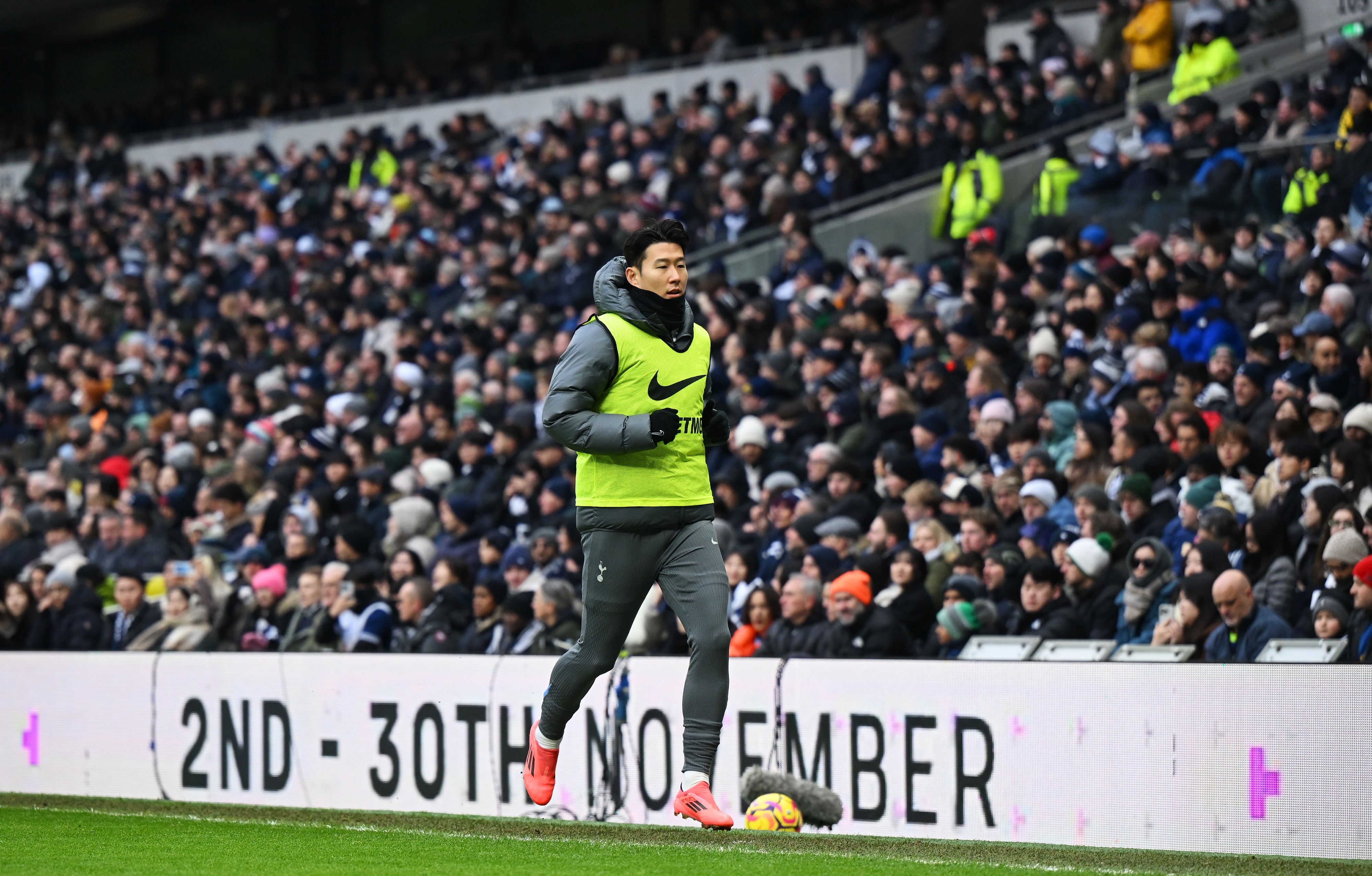 Son Heung-Min of Tottenham Hotspur warms up.