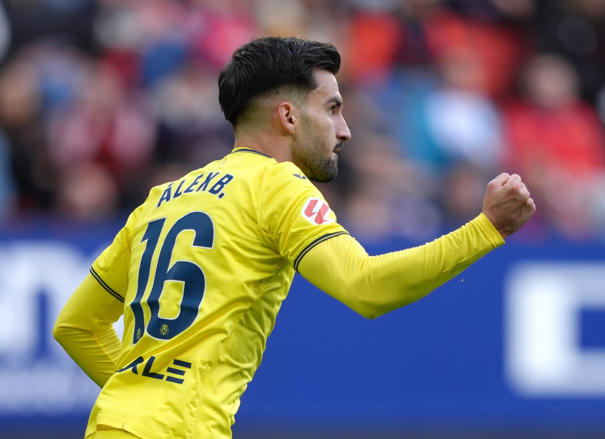 Alex Baena celebrates a goal for Villarreal