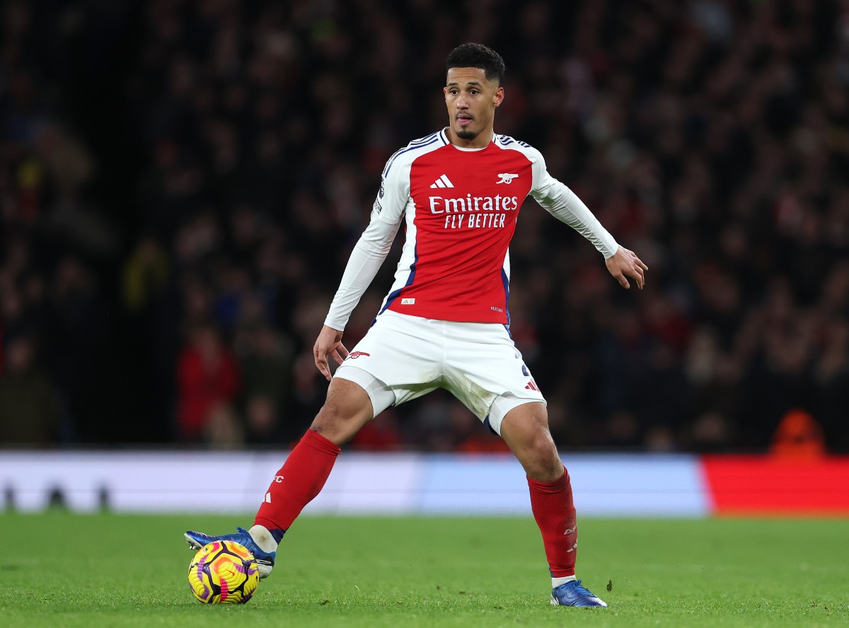 Arsenal defender William Saliba in action against Everton