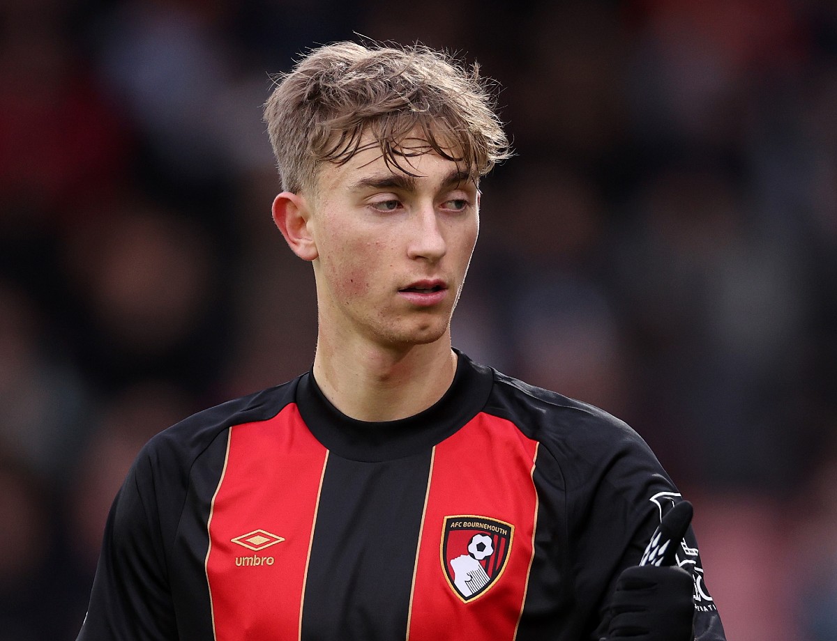 Dean Huijsen in action for AFC Bournemouth