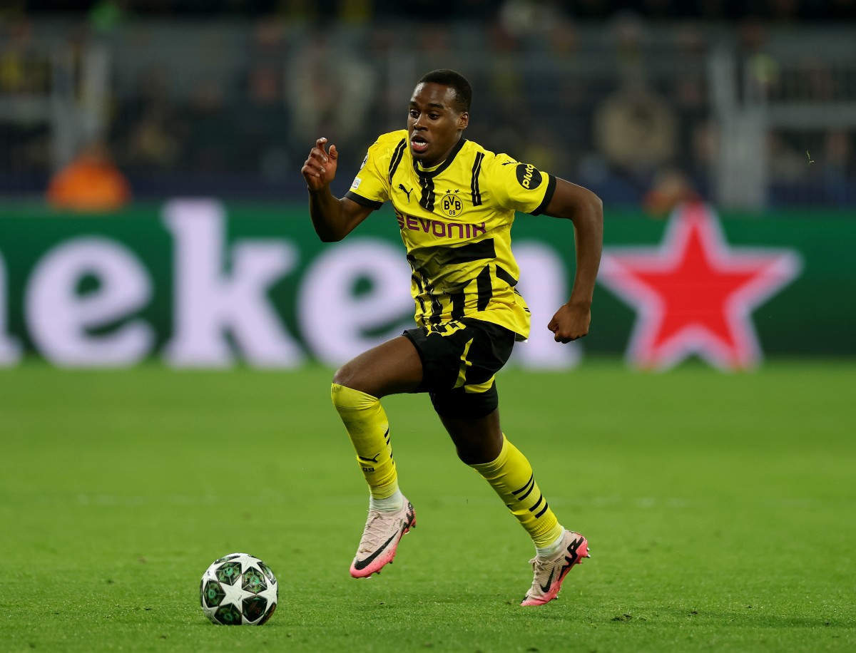 Jamie Gittens in action for Borussia Dortmund against Sporting Lisbon