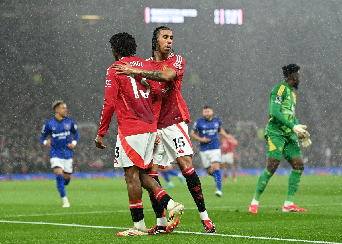 Leny Yoro Recorda Patrick Dorgu after United goes by 1-0 against Ipswich