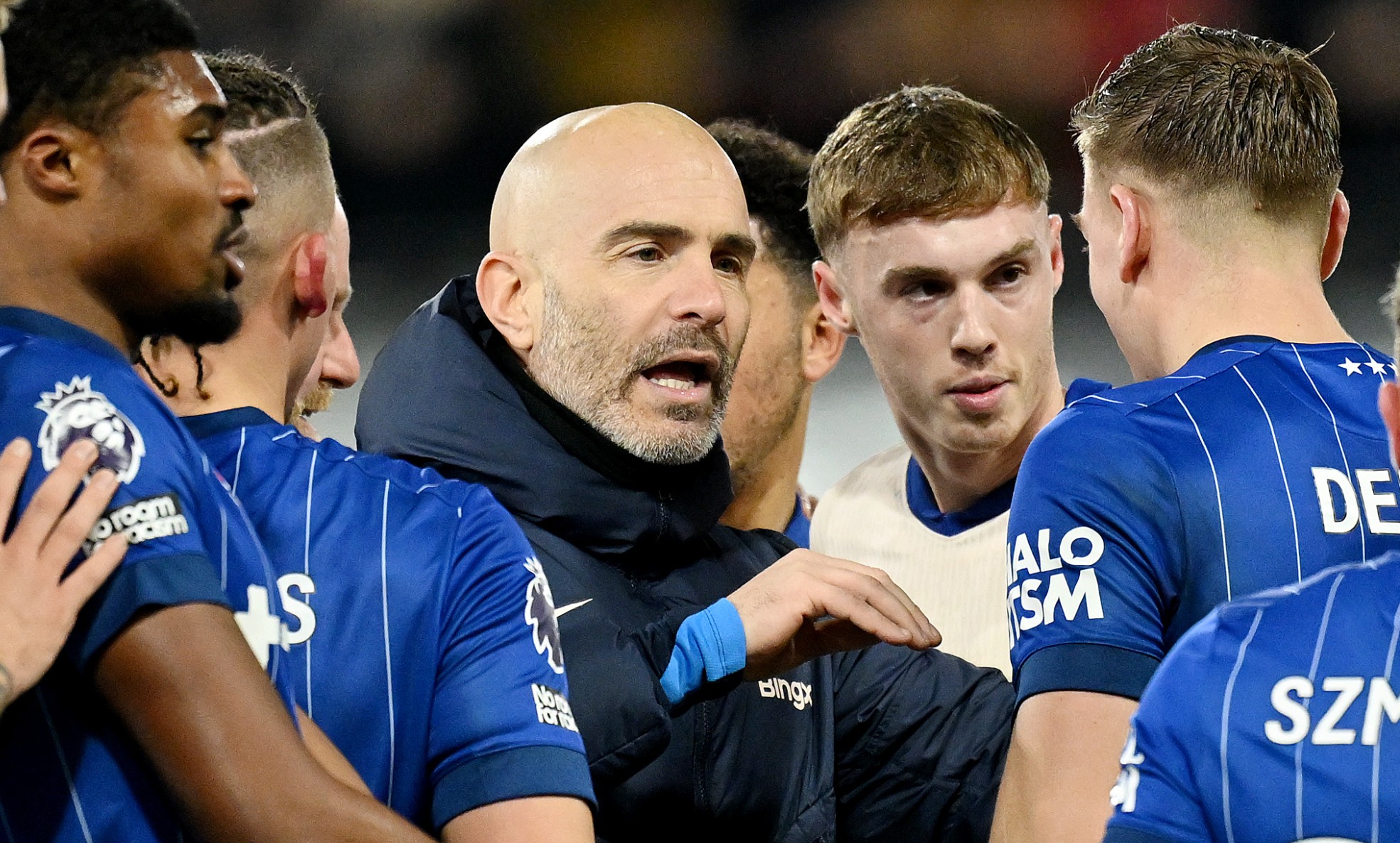 Enzo Maresca, Manager of Chelsea, exchanges words with Ipswich Town players at the end of the Premier League match