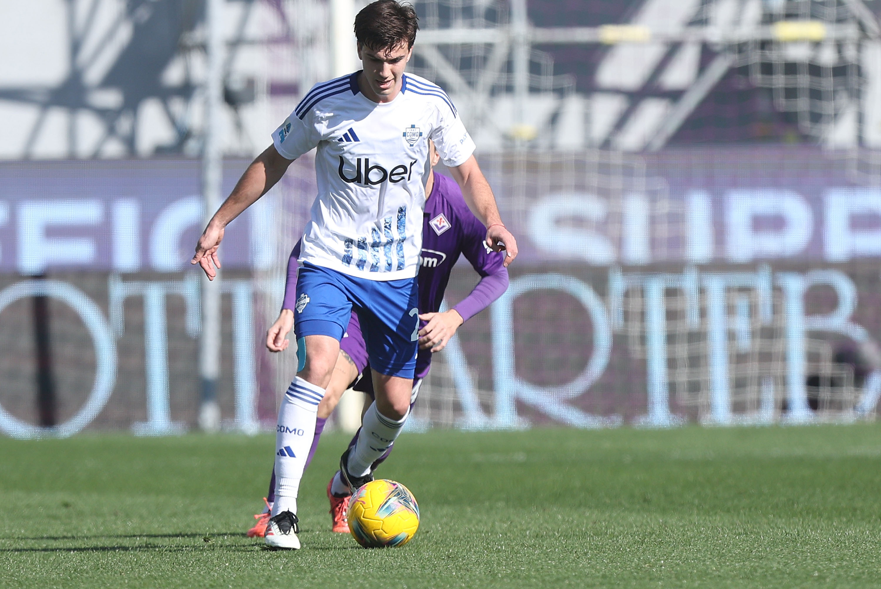Maximo Perrone of Como Calcio in action