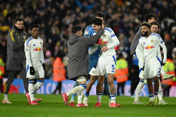 Leeds United Players celebrating the winner vs Sunderland