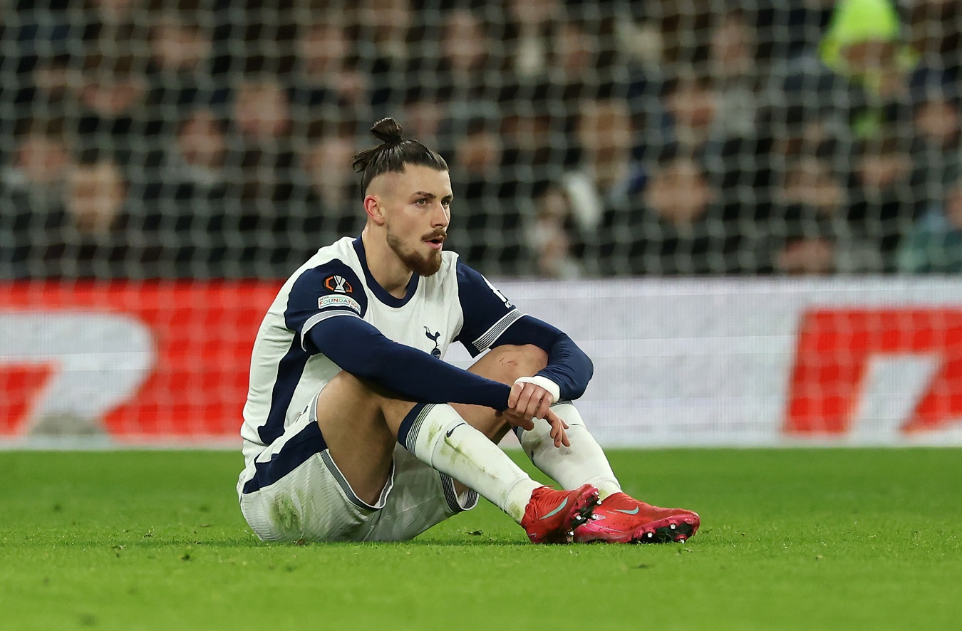 Tottenham defender Radu Dragusin injured