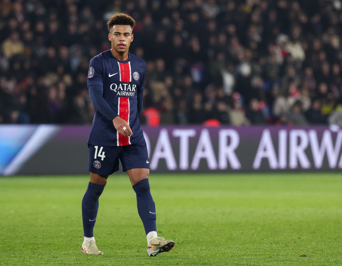 Desire Doue in action for PSG