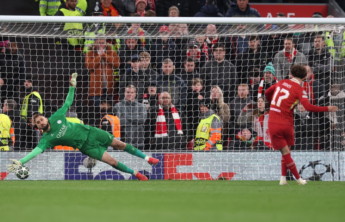 Gianluigi Donnarumma saves Curtis Jones' penalty