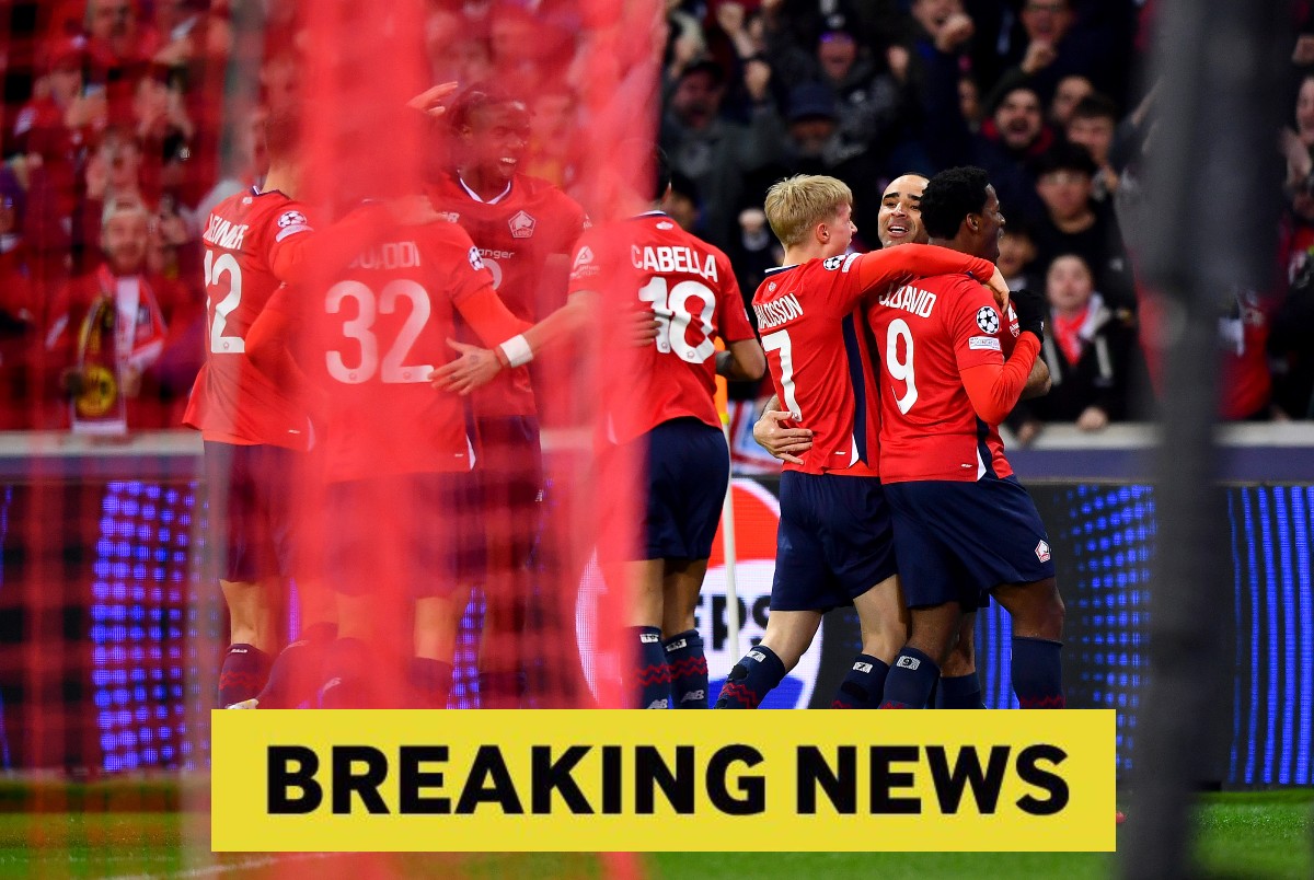 Lille celebrates players after scoring against Borussia Dortmund