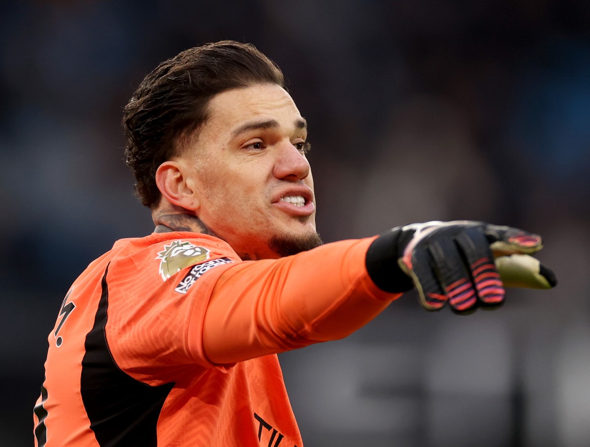 Manchester City goalkeeper Ederson shouts instructions