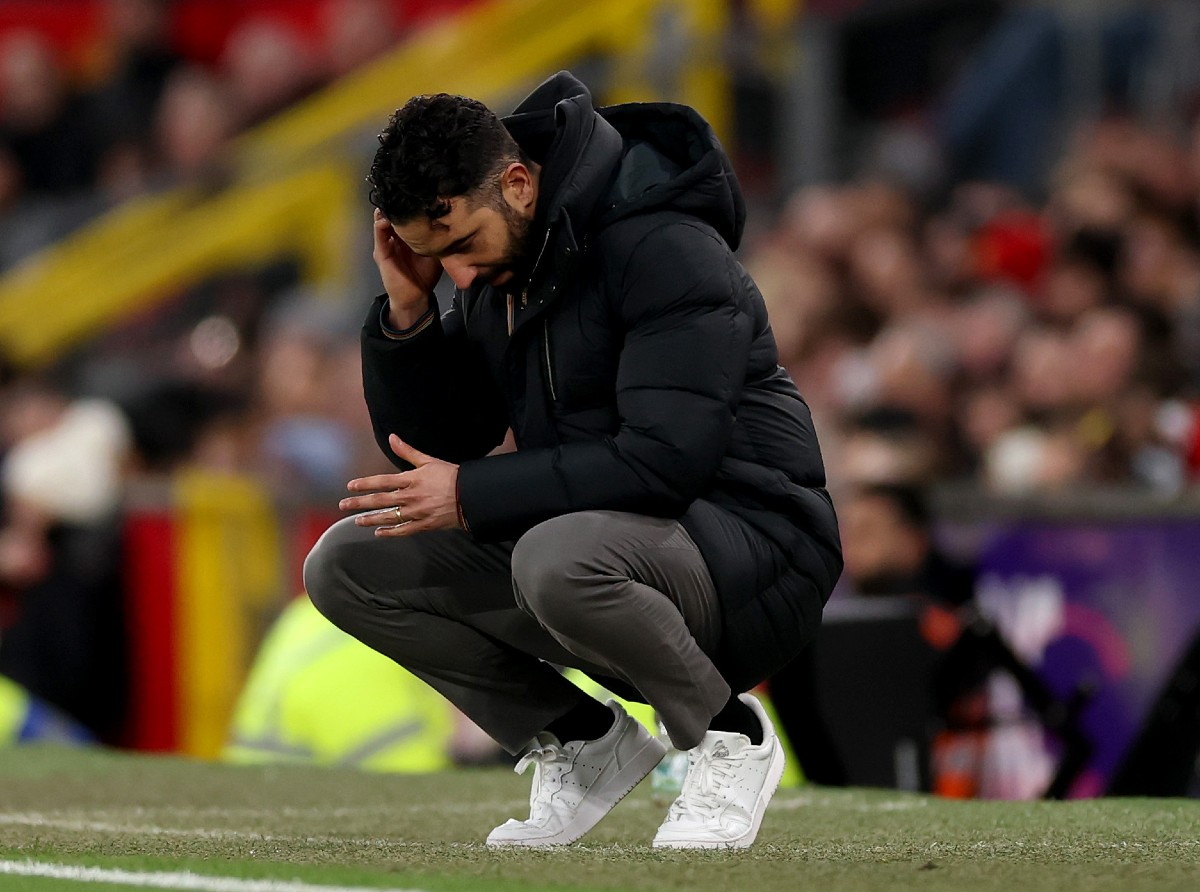 Ruben Amorim reacts during Man United's FA Cup defeat to Fulham