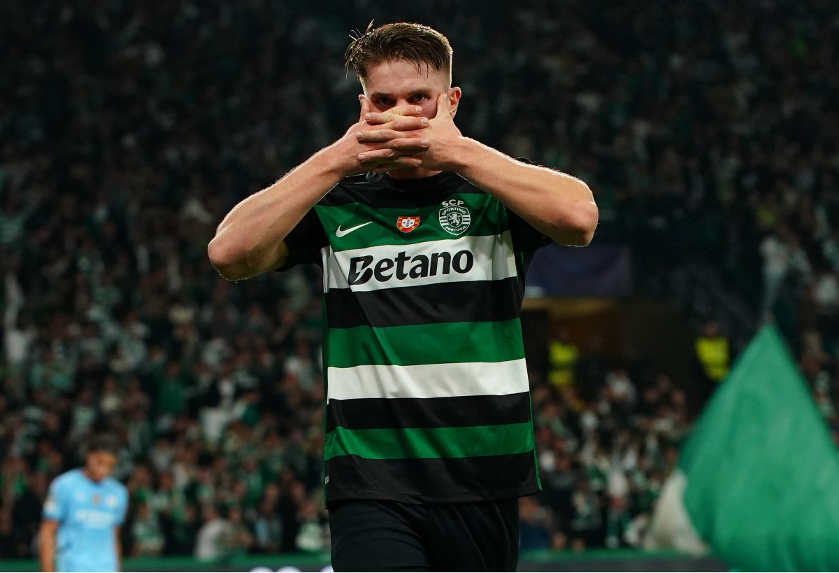 Viktor Gyokeres celebrates scoring for Sporting against Man City