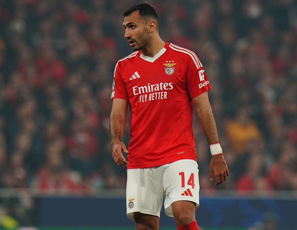 Vangelis Pavlidis in action for Benfica