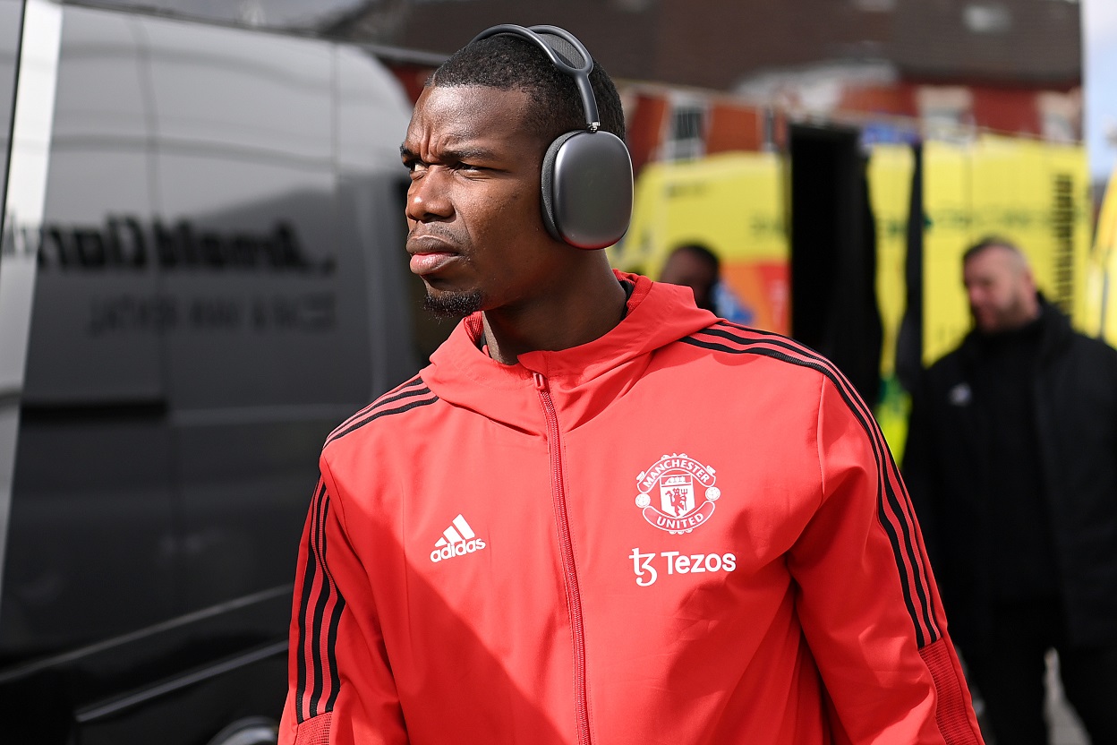 Paul Pogba linked with a move to Man United