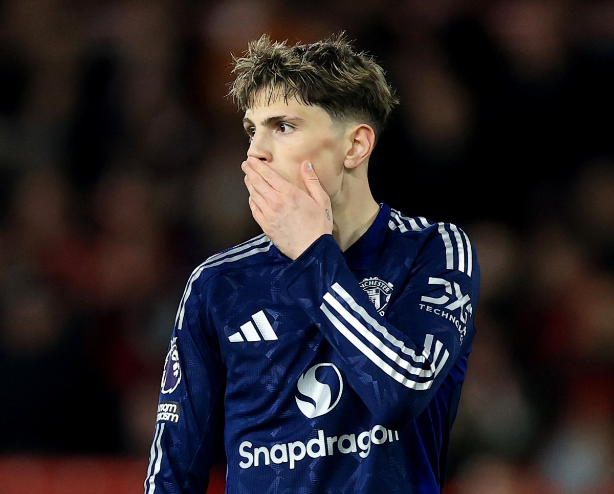 Alejandro Garnacho reacts during Man United's game against Nottingham Forest