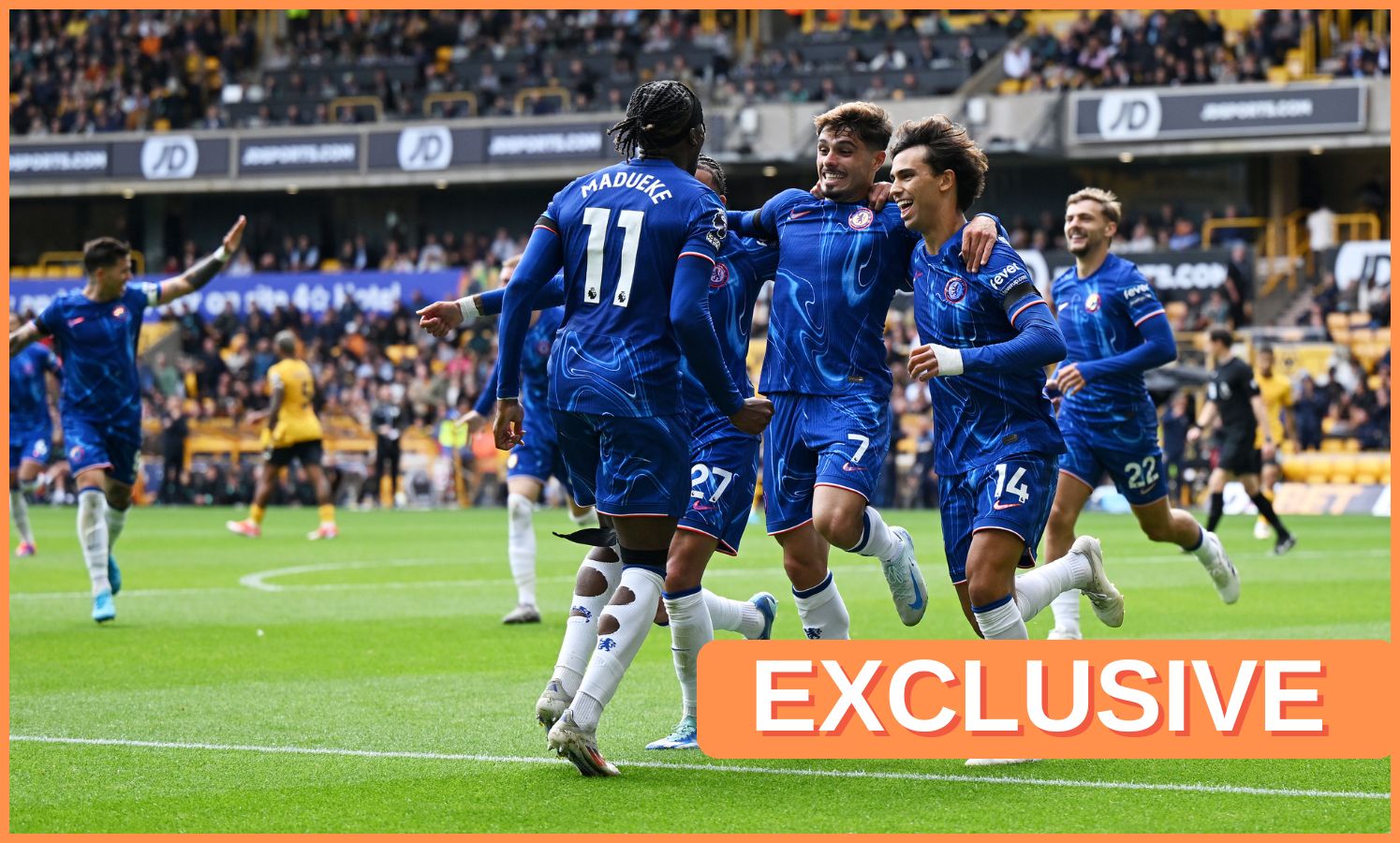 Chelsea players celebrate against Wolves