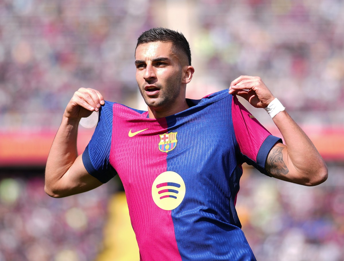 Ferran Torres celebrates a goal for Barcelona