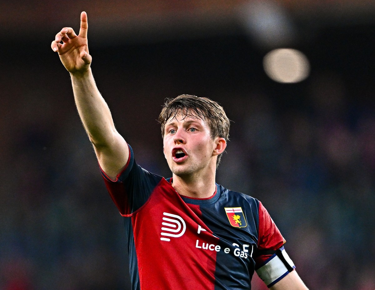 Genoa's Morten Frendrup in action