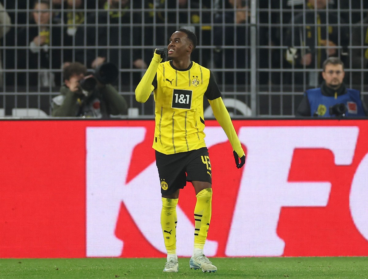 Jamie Gittens celebrates a goal for Borussia Dortmund
